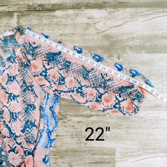 Anthropologie Figuerca & Flower Art to Wear V-Neck Sheer Blouse Animal Print L - Picture 7 of 9